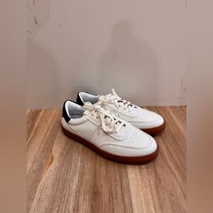 Dolce Vita Sneakers